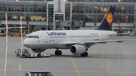Der Airbus A319-100 Aalen D-AIBB verließ den Flughafen München pünktlich um 6.30 Uhr (©Foto: Marikka-Laila Maisel)